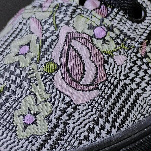 Vans Men's Old Skool Stackform/Platform Sneaker in Lovely Tapestry Floral Black - Picture 5 of 13